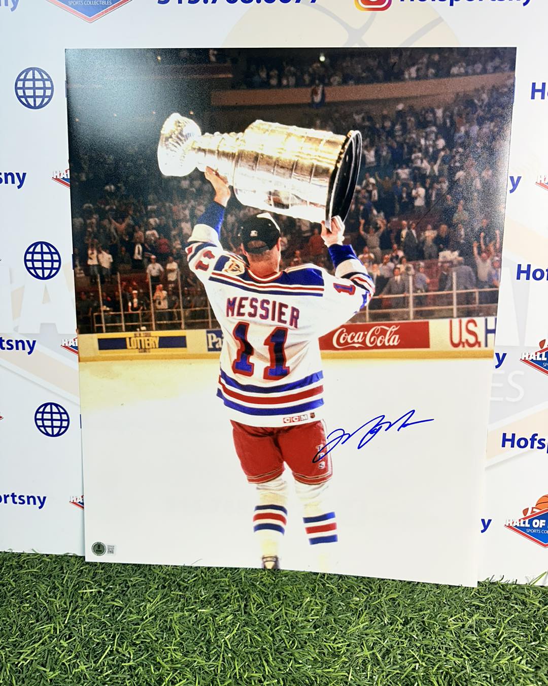 Mark fashion Messier Autographed Stein