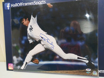 RON GUIDRY NY YANKEES SIGNED 16X20 PHOTO - MLB HOLOGRAM