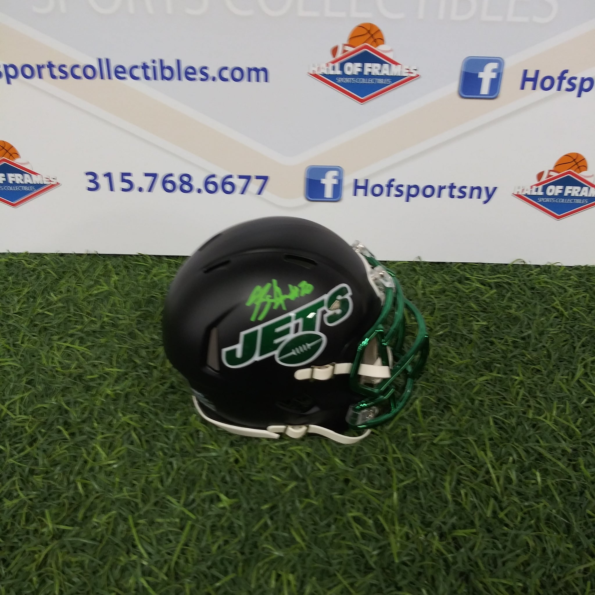 BREECE HALL SIGNED NY JETS BLACK ALTERNATE MINI HELMET - BECKETT