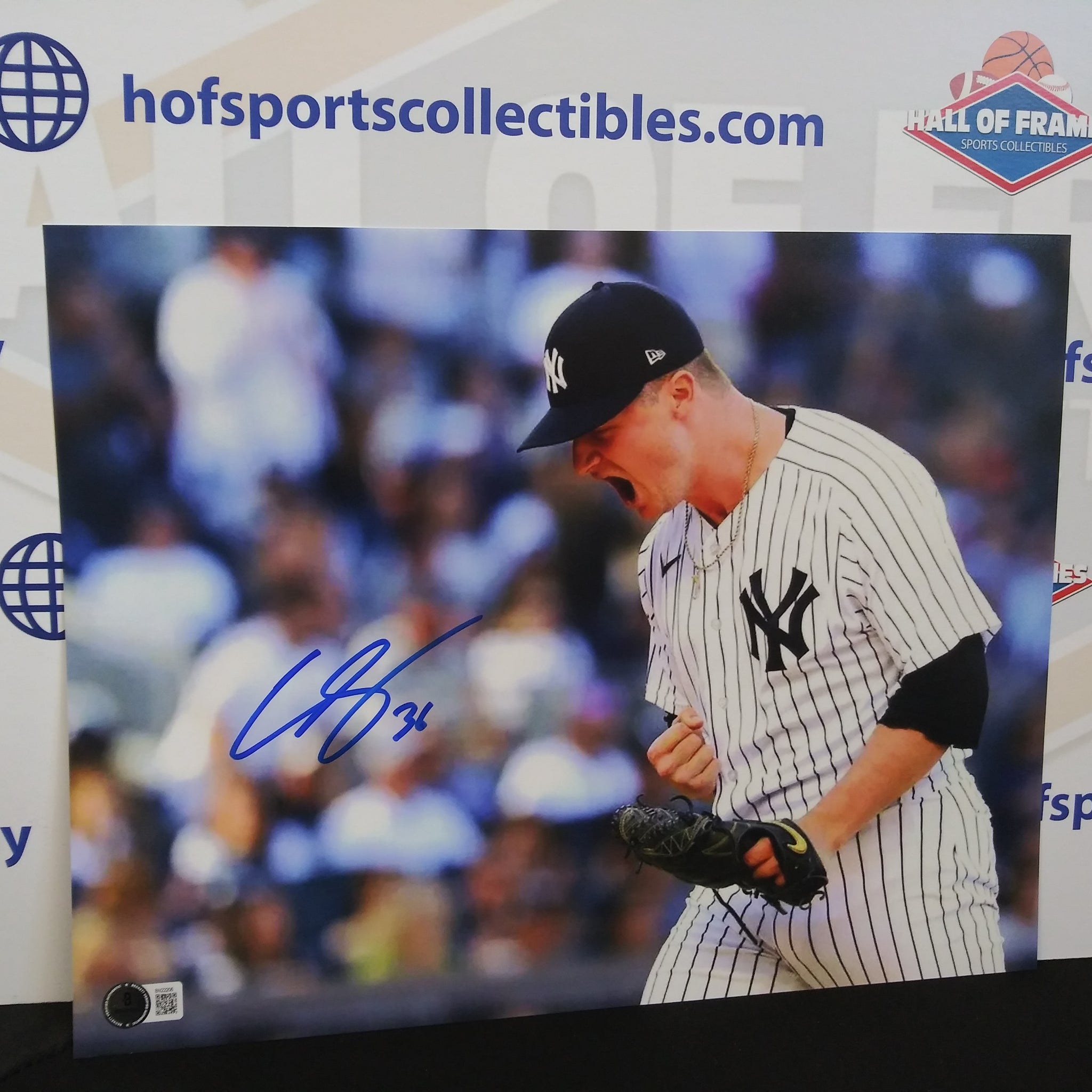 CLARKE SCHMIDT SIGNED YANKEES 11X14 PHOTO - BECKETT COA