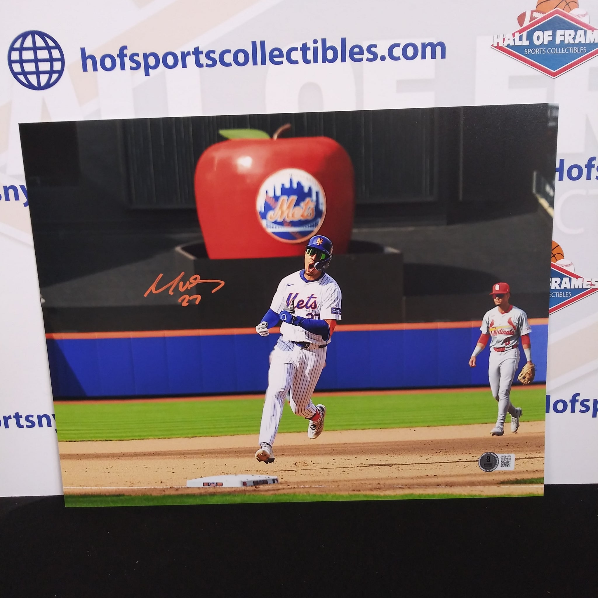 MARK VIENTOS SIGNED METS 11X14 PHOTO - BECKETT COA