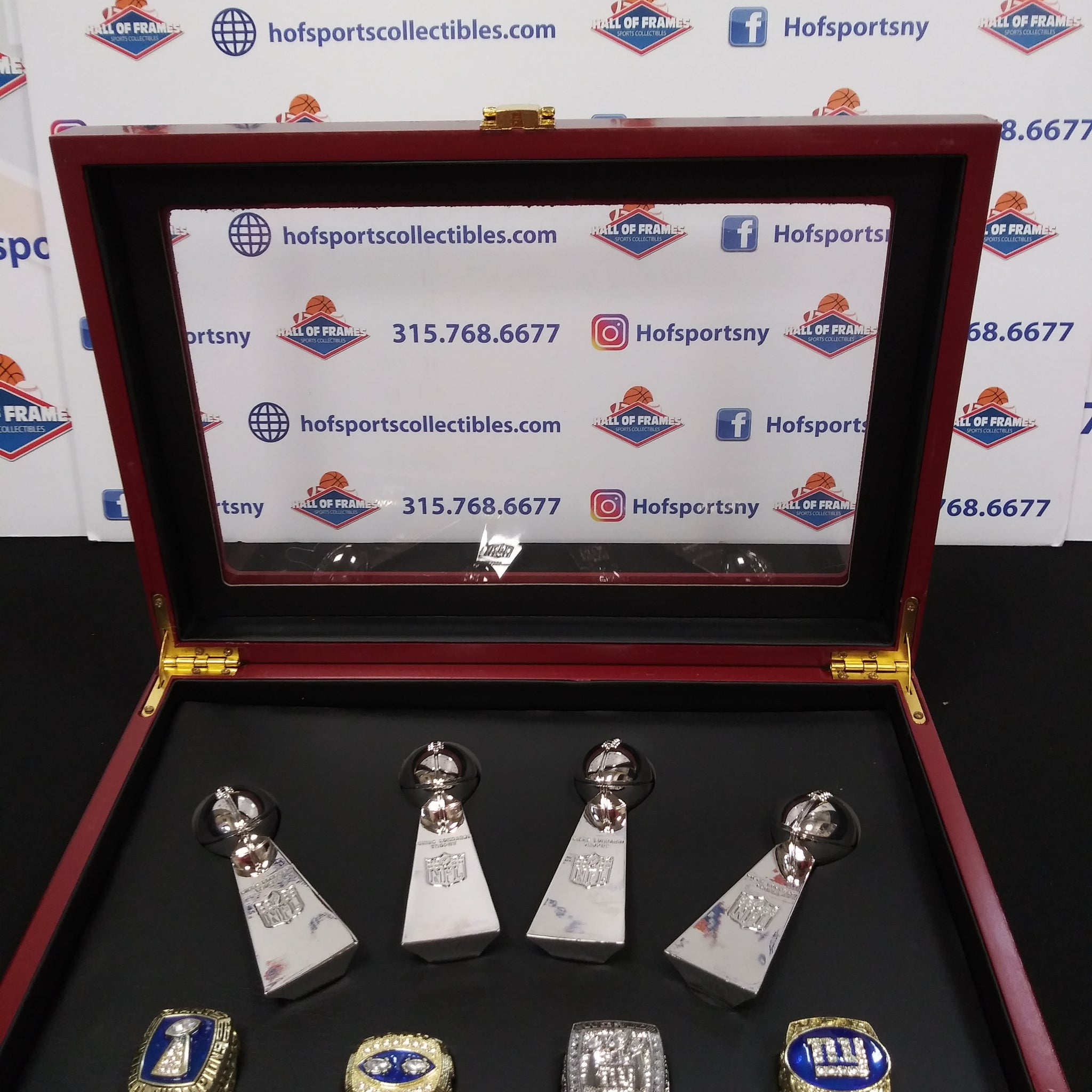 NEW YORK GIANTS 4 RING CHAMPIONSHIP SET WITH TROPHIES AND BOX!