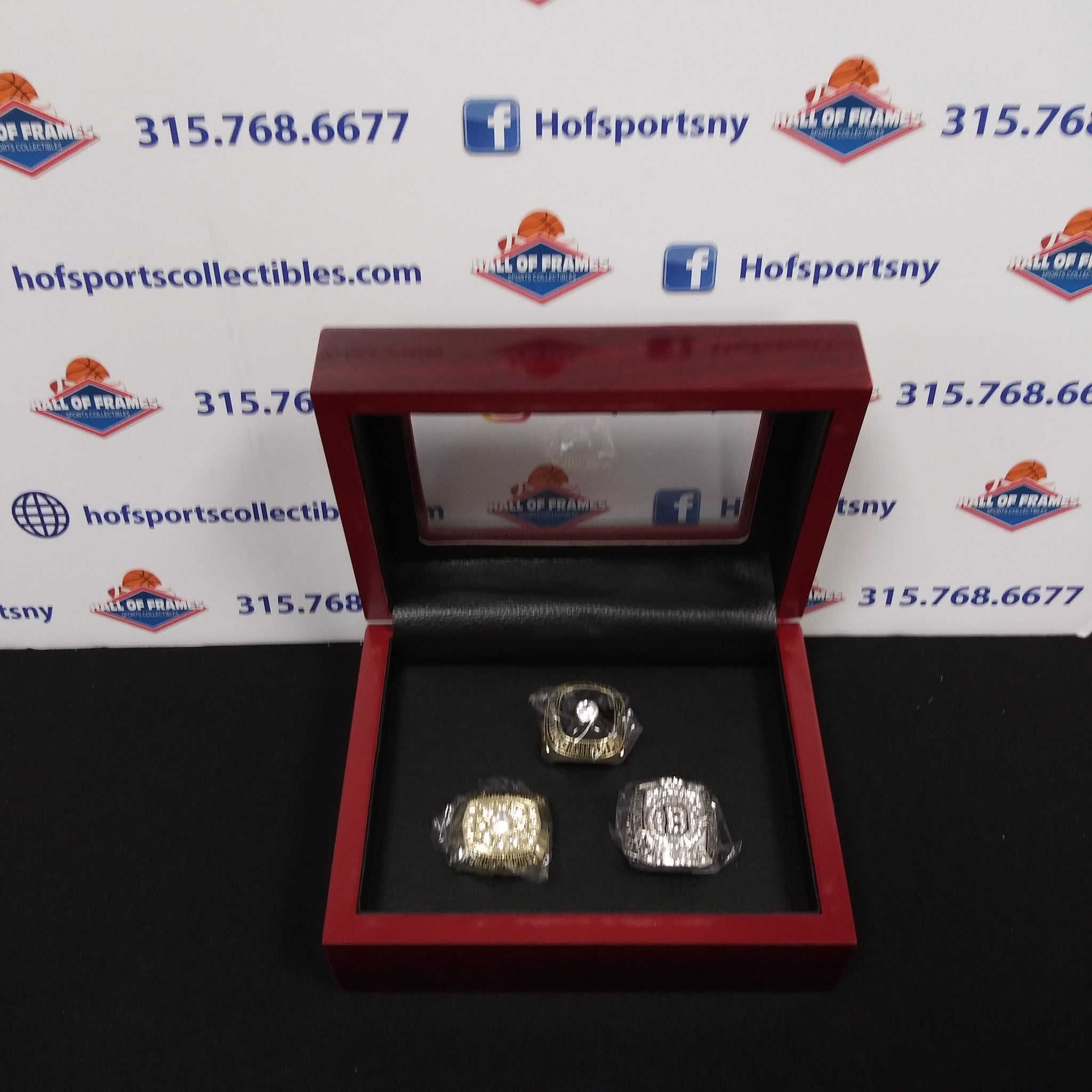 BOSTON BRUINS 3 CHAMPIONSHIP RINGS SET WITH BOX!