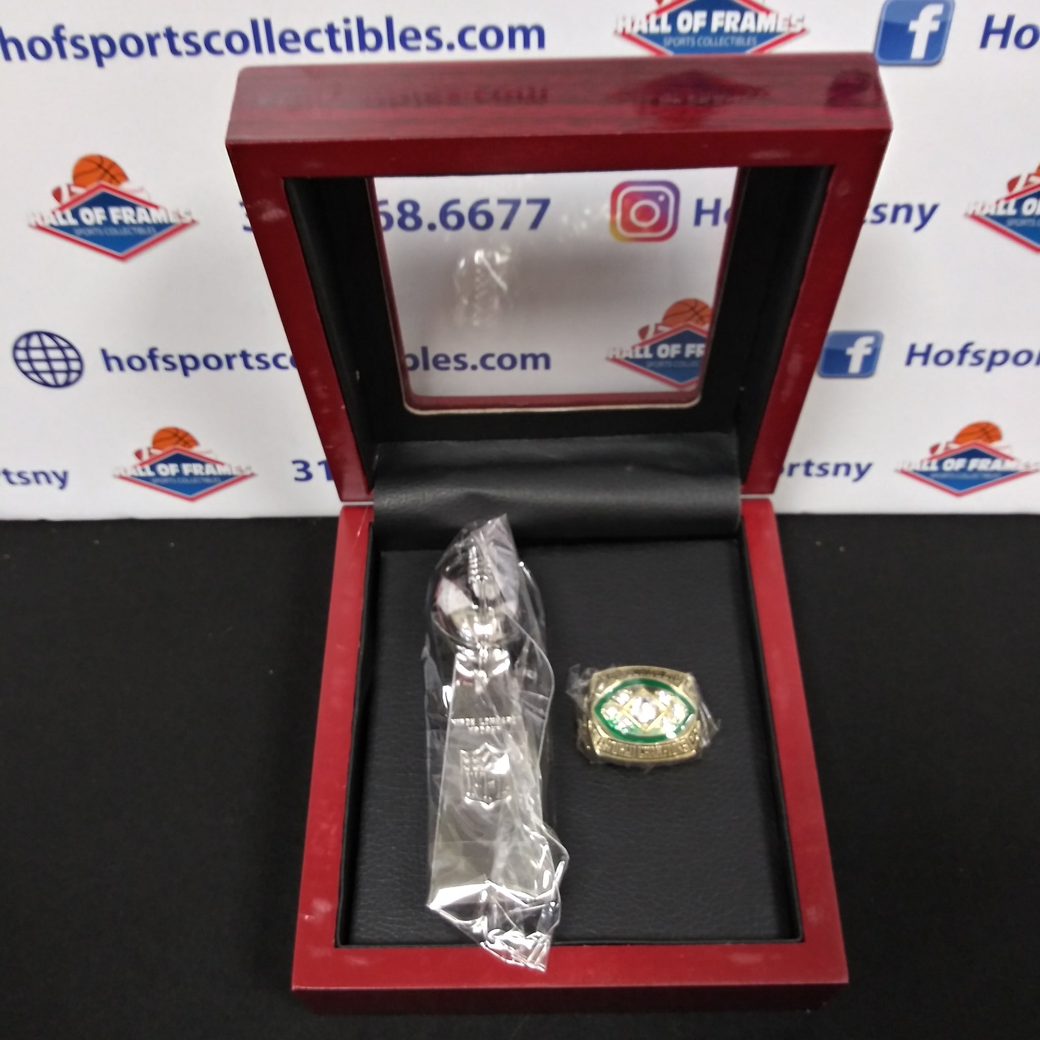 NEW YORK JETS CHAMPIONSHIP RING AND TROPHY SET WITH BOX!