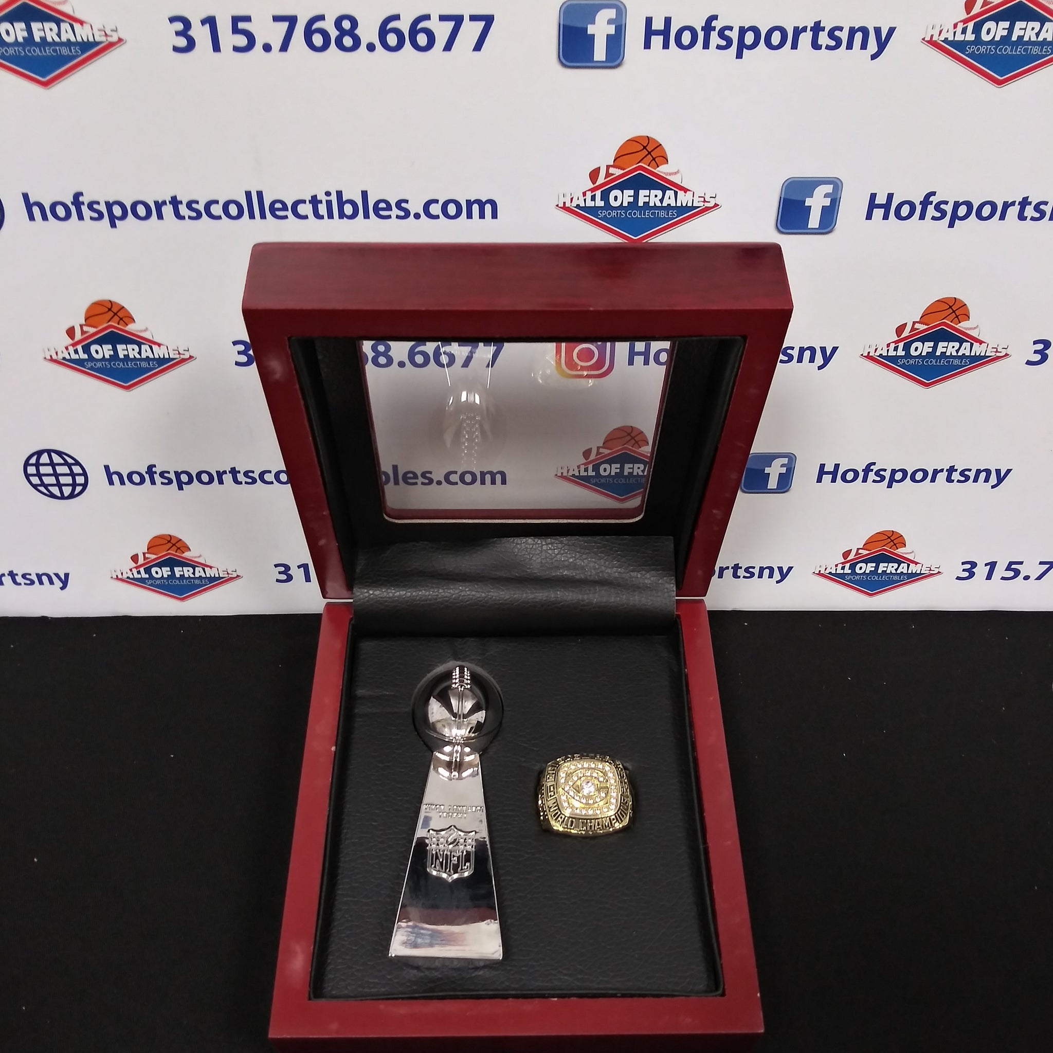 CHICAGO BEARS CHAMPIONSHIP RING AND TROPHY SET WITH BOX!