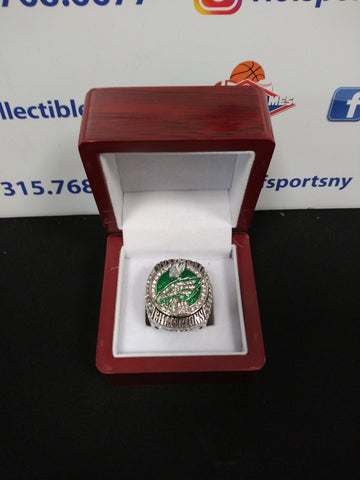 PHILADELPHIA EAGLES REPLICA CHAMPIONSHIP RING WITH BOX!