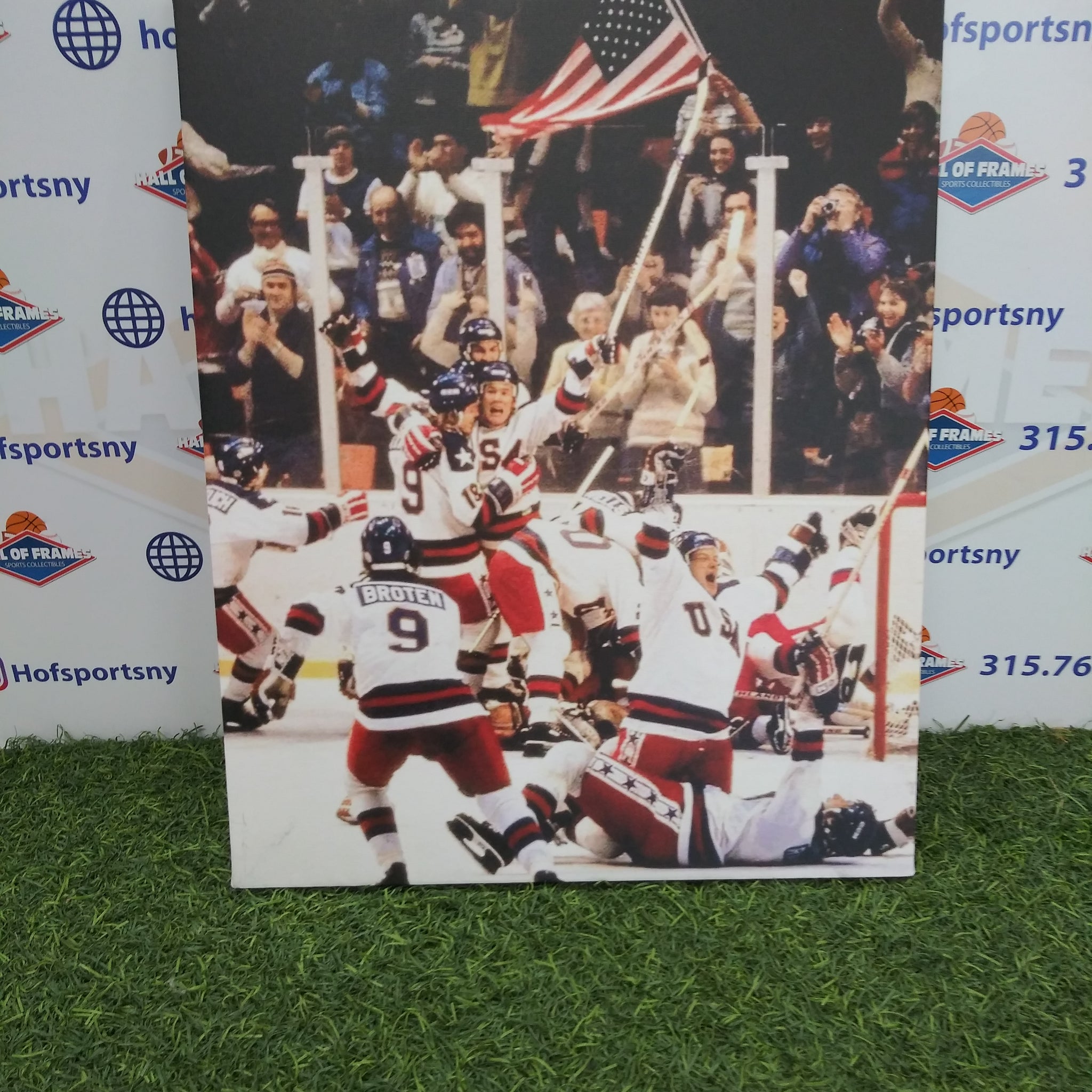 1980 TEAM USA HOCKEY MIRACLE ON ICE CELEBRATION 16X20 CUSTOM CANVAS PRINT - READY TO HANG