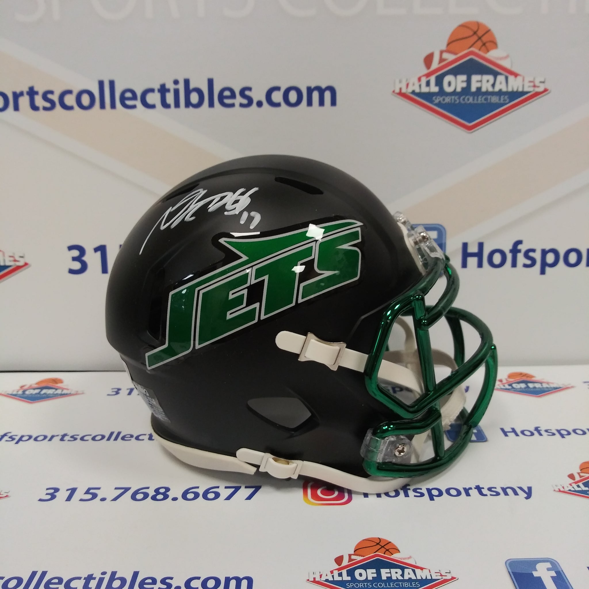 DAVANTE ADAMS NEW YORK JETS SIGNED BLACK MINI HELMET! BECKETT WITNESS DAVANTE ADAMS NEW YORK JETS SIGNED BLACK MINI HELMET! BECKETT WITNESS