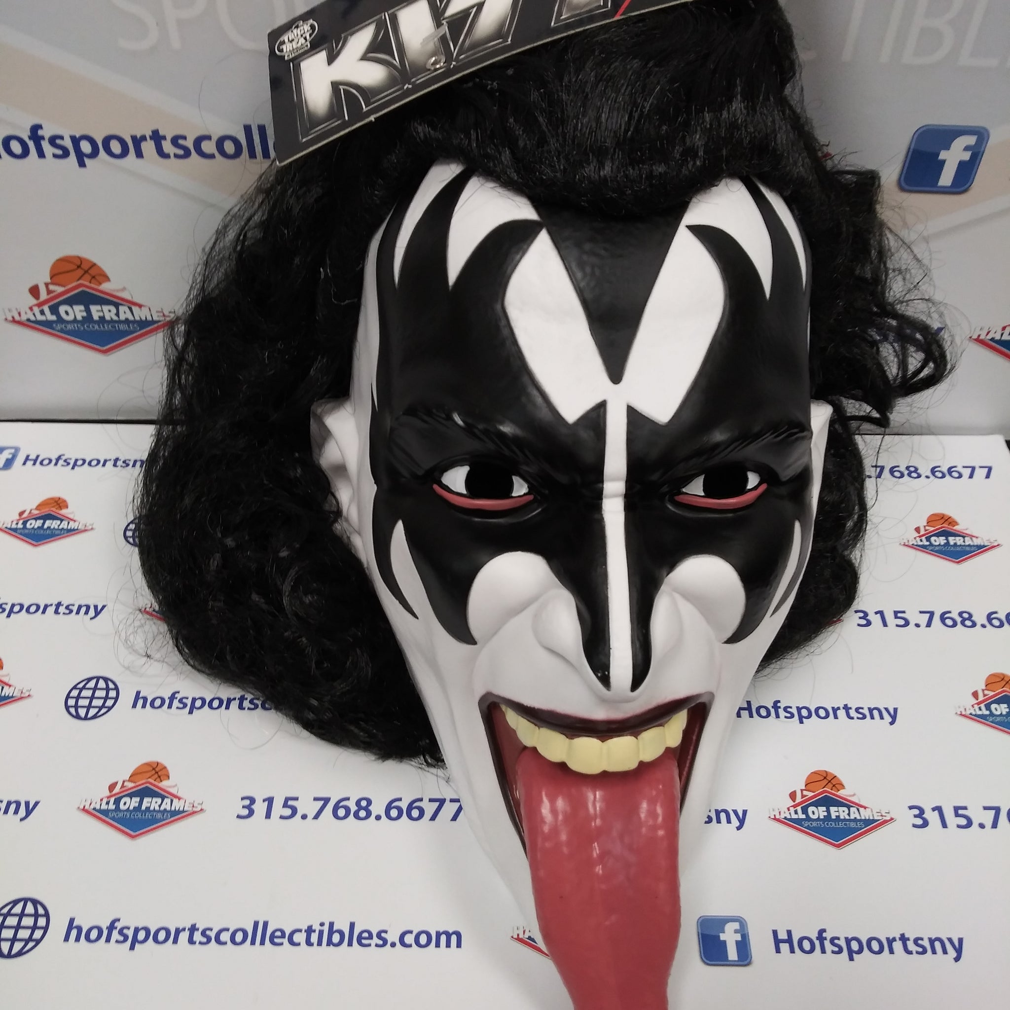 KISS THE DEMON TRICK OR TREAT STUDIOS WEARBLE MASK!