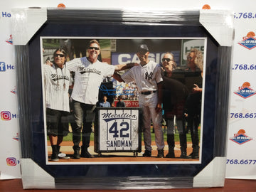 MARIANO RIVERA SIGNED FRAMED 16X20 W/ METALLICA INC ENTER SANDMAN - BECKETT