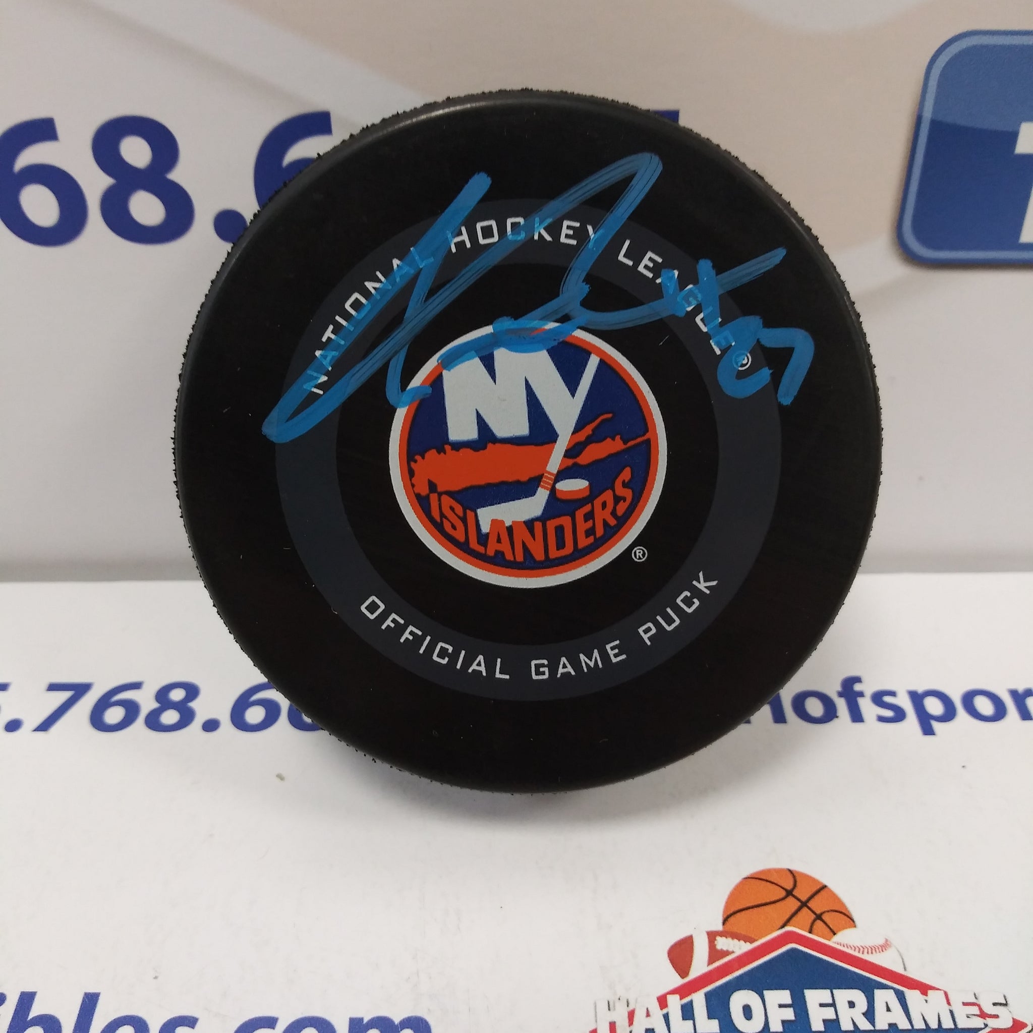 ANDERS LEE NEW YORK ISLANDERS SIGNED OFFICIAL GAME PUCK BLUE INK BECKETT!