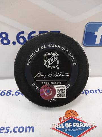 ANDERS LEE NEW YORK ISLANDERS SIGNED OFFICIAL GAME PUCK BLUE INK BECKETT!