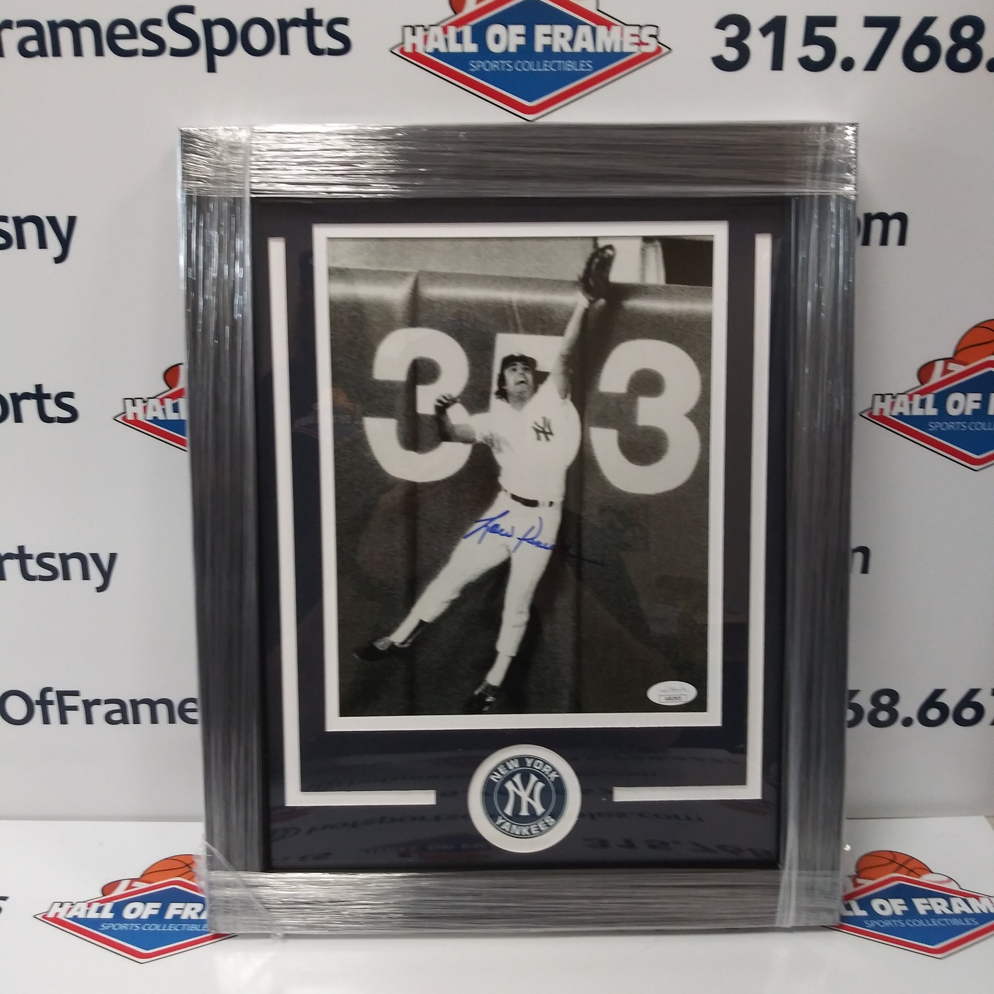 LOU PINIELLA SIGNED YANKEES ROBBING HR FRAMED 8X10 - HOF COA