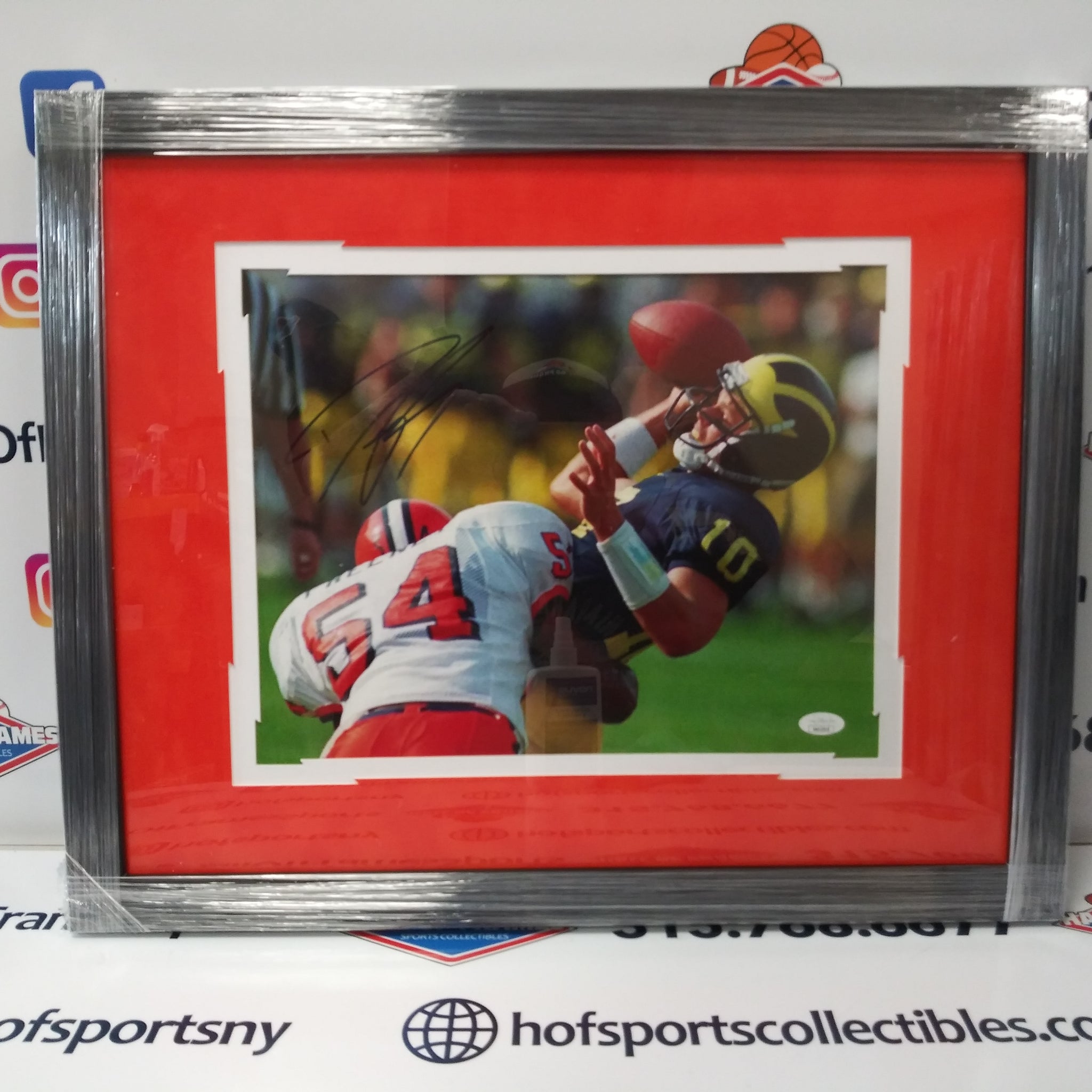 DWIGHT FREENEY SIGNED SYRACUSE FRAMED 11X14 PHOTO SACKING BRADY - JSA COA
