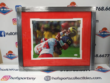 DWIGHT FREENEY SIGNED SYRACUSE FRAMED 11X14 PHOTO SACKING BRADY - JSA COA