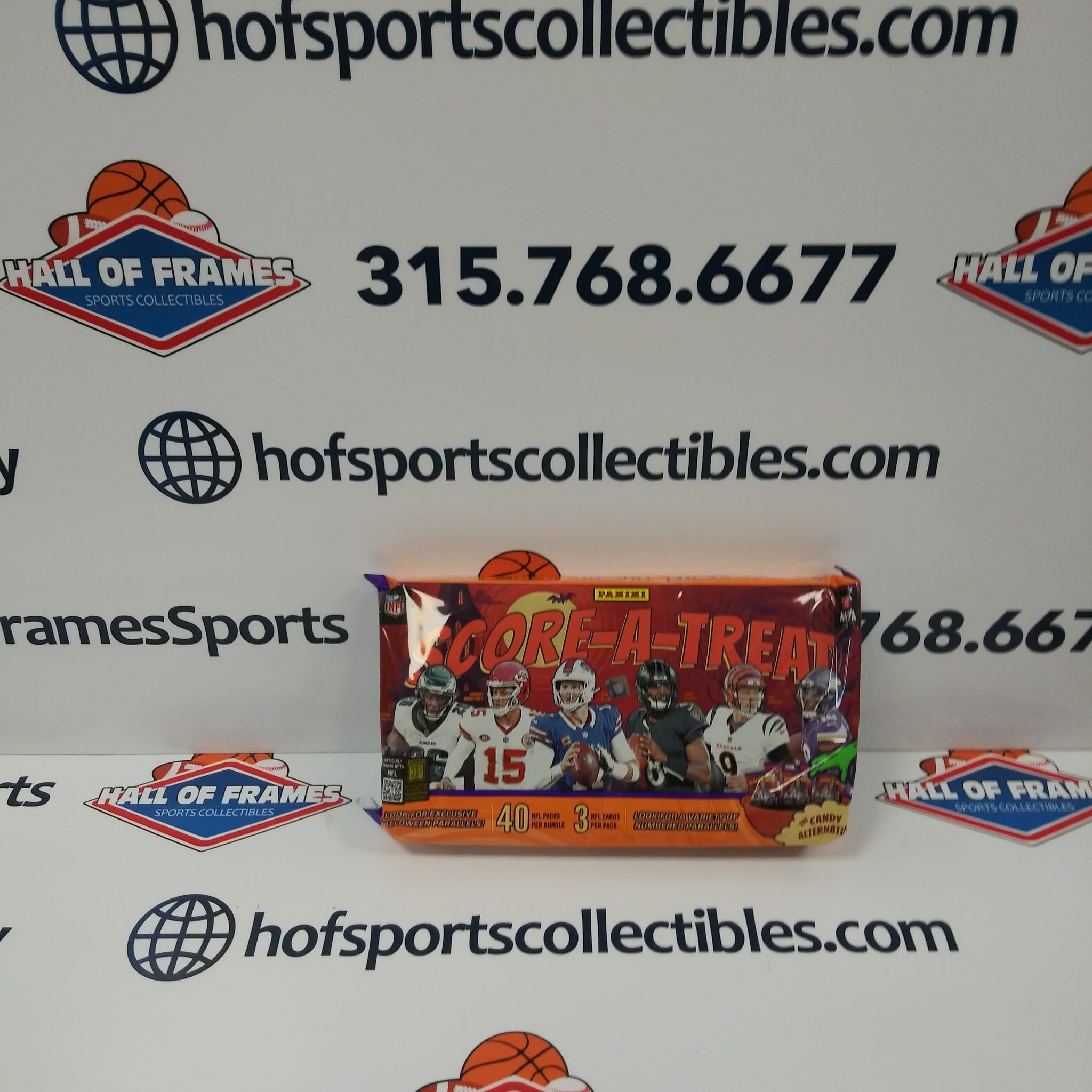 2025 PANINI SCORE-A-TREAT FOOTBALL BOX! 40 PACKS! GREAT FOR HALLOWEEN!
