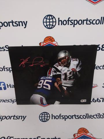 KYLE WILLIAMS BUFFALO BILLS SIGNED SPOTLIGHT SACKING BRADY RED INK 11X14 BECKETT COA