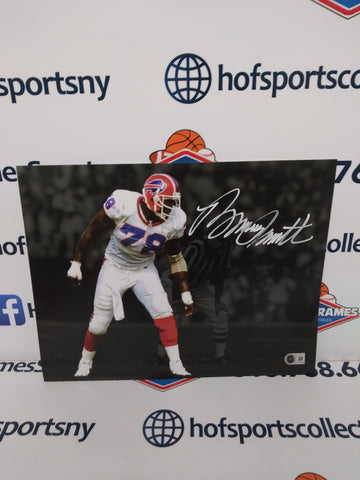 BRUCE SMITH SIGNED BUFFALO BILLS 11X14 SPOTLIGHT WHITE INK BECKETT COA
