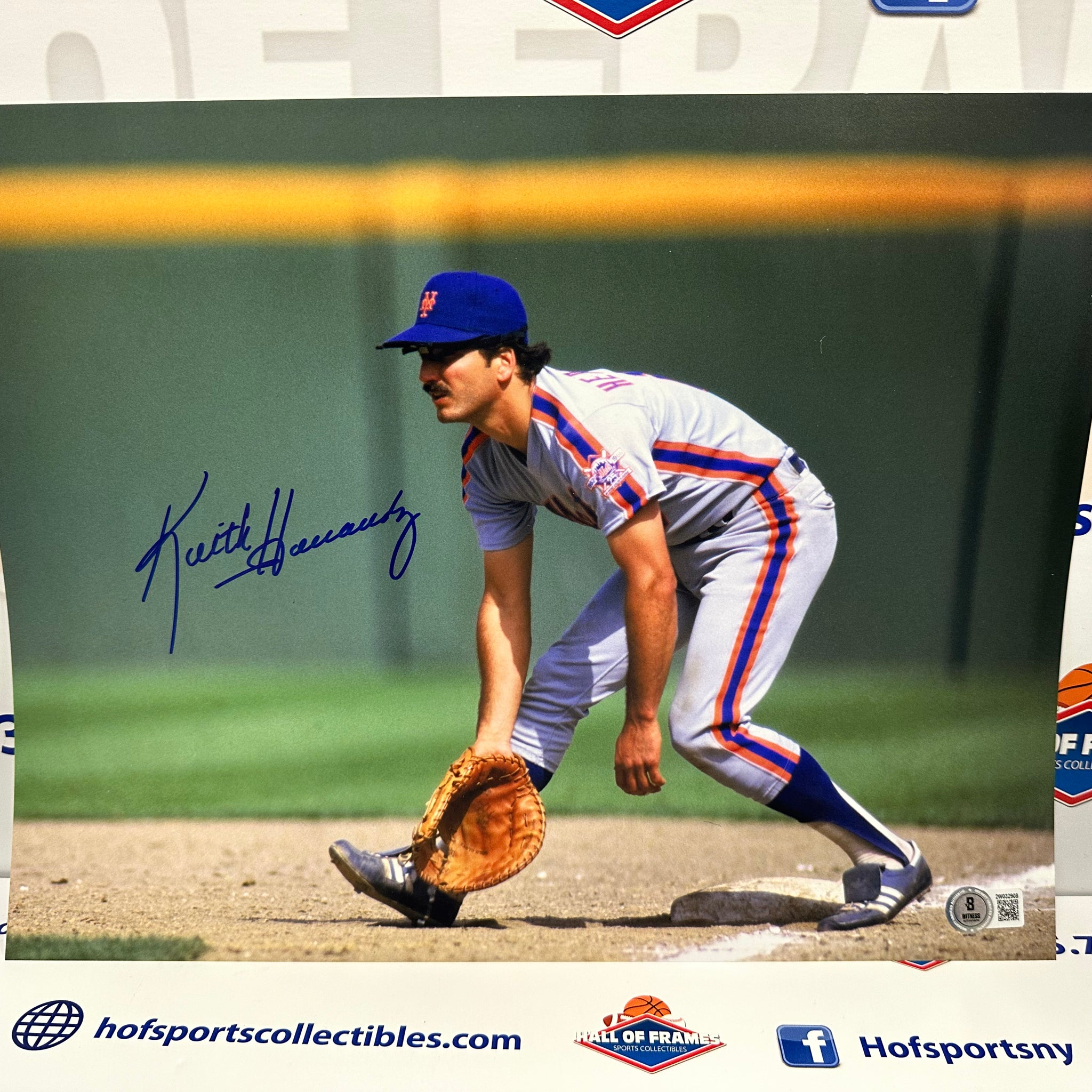 KEITH HERNANDEZ SIGNED METS 11X14 PHOTO - BECKETT COA