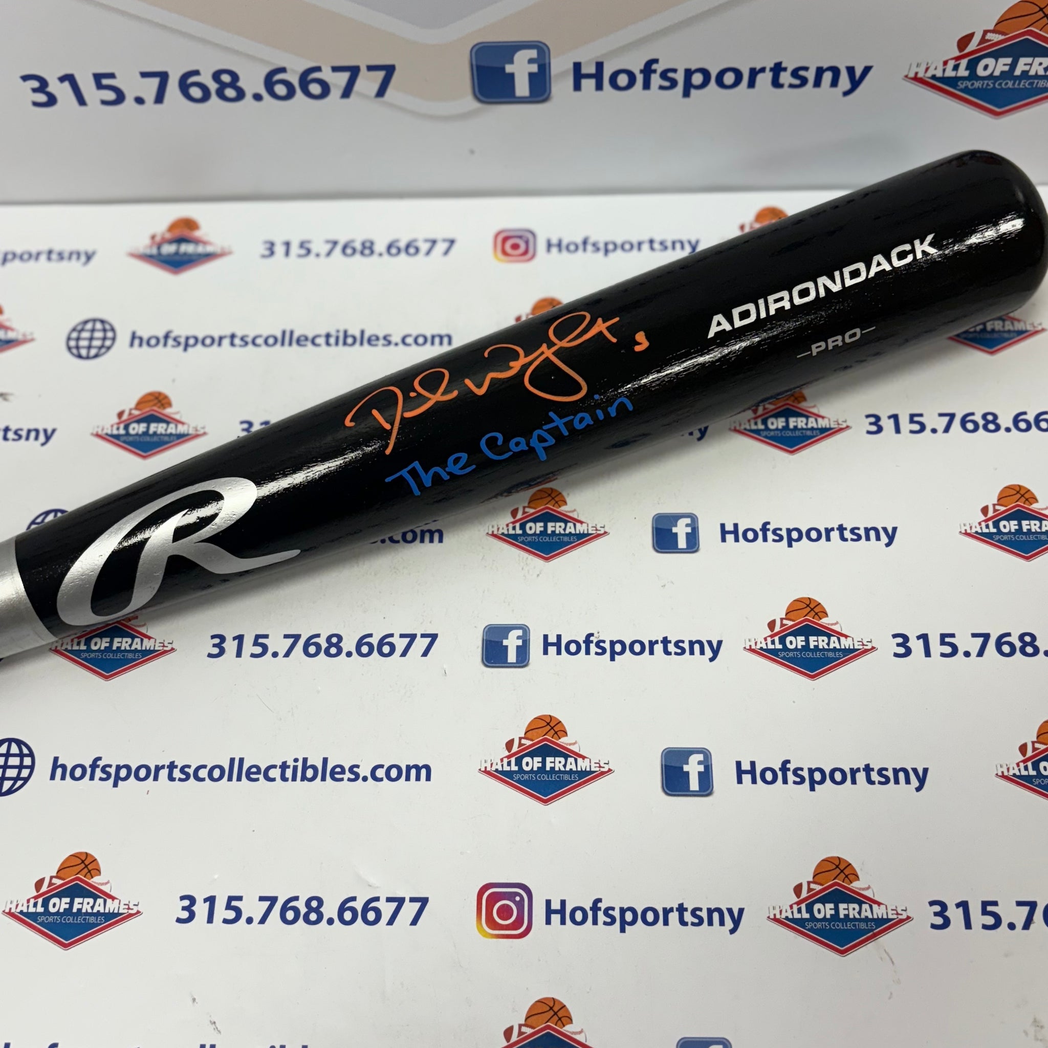 DAVID WRIGHT SIGNED BLACK RAWLINGS BAT INSCRIBED "THE CAPTAIN" - JSA COA