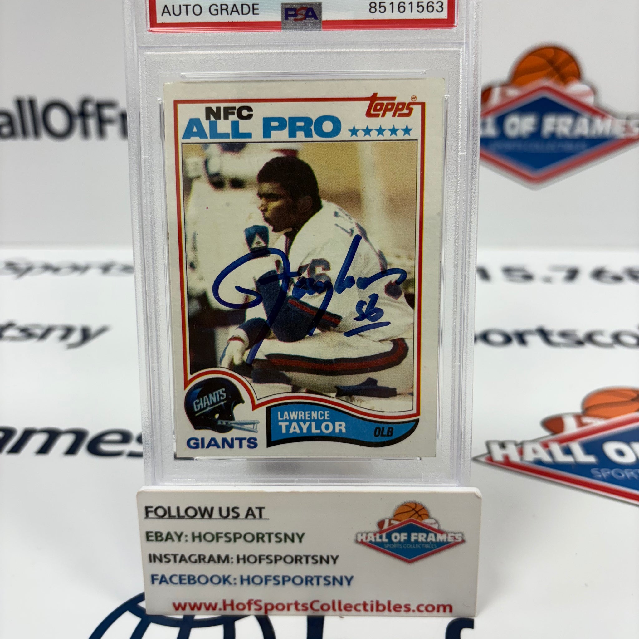 LAWRENCE TAYLOR SIGNED ROOKIE CARD PSA SLABBED AUTO GEM 10 (1563)