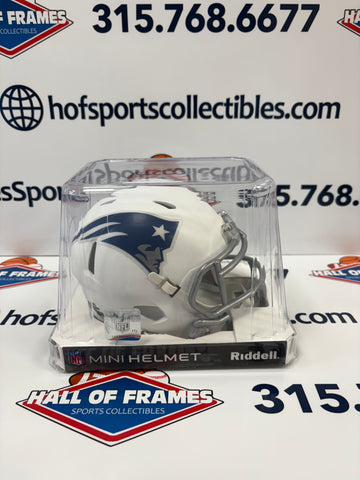 NEW ENGLAND PATRIOTS 2025 RIVALRIES RIDDELL MINI HELMET
