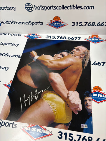 HULK HOGAN VS ANDRE THE GIANT SIGNED 16X20 PHOTO - HULKAMANIA BECKETT COA