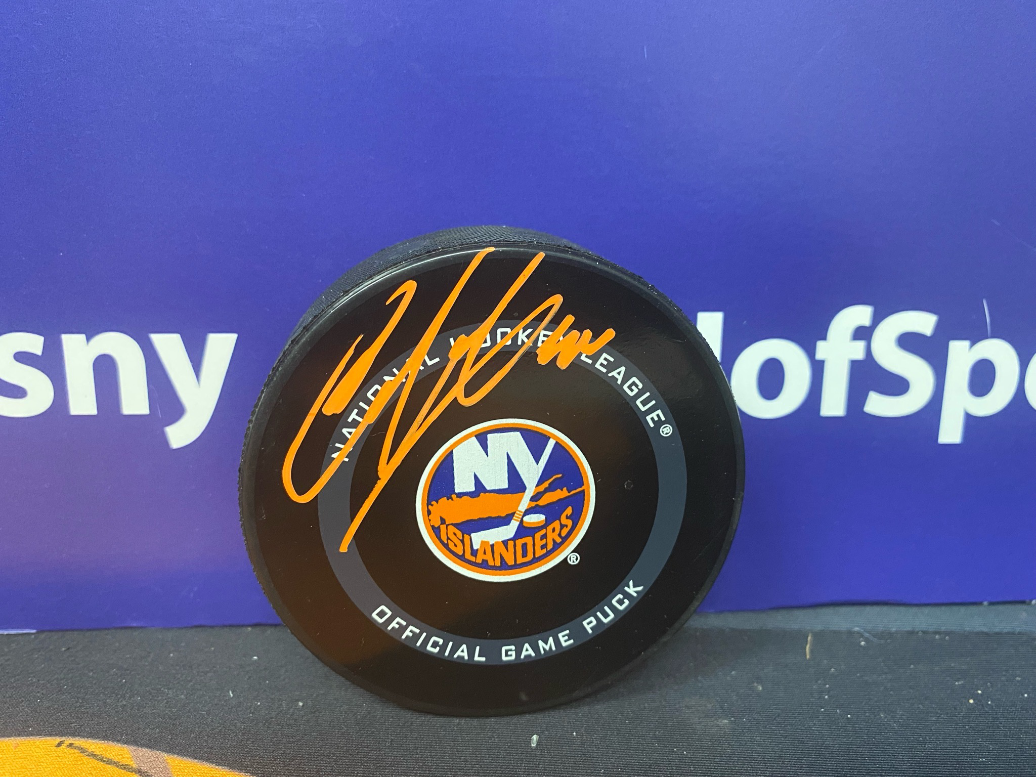 IIYA SOROKIN SIGNED ISLANDERS GAME PUCK - BAS COA