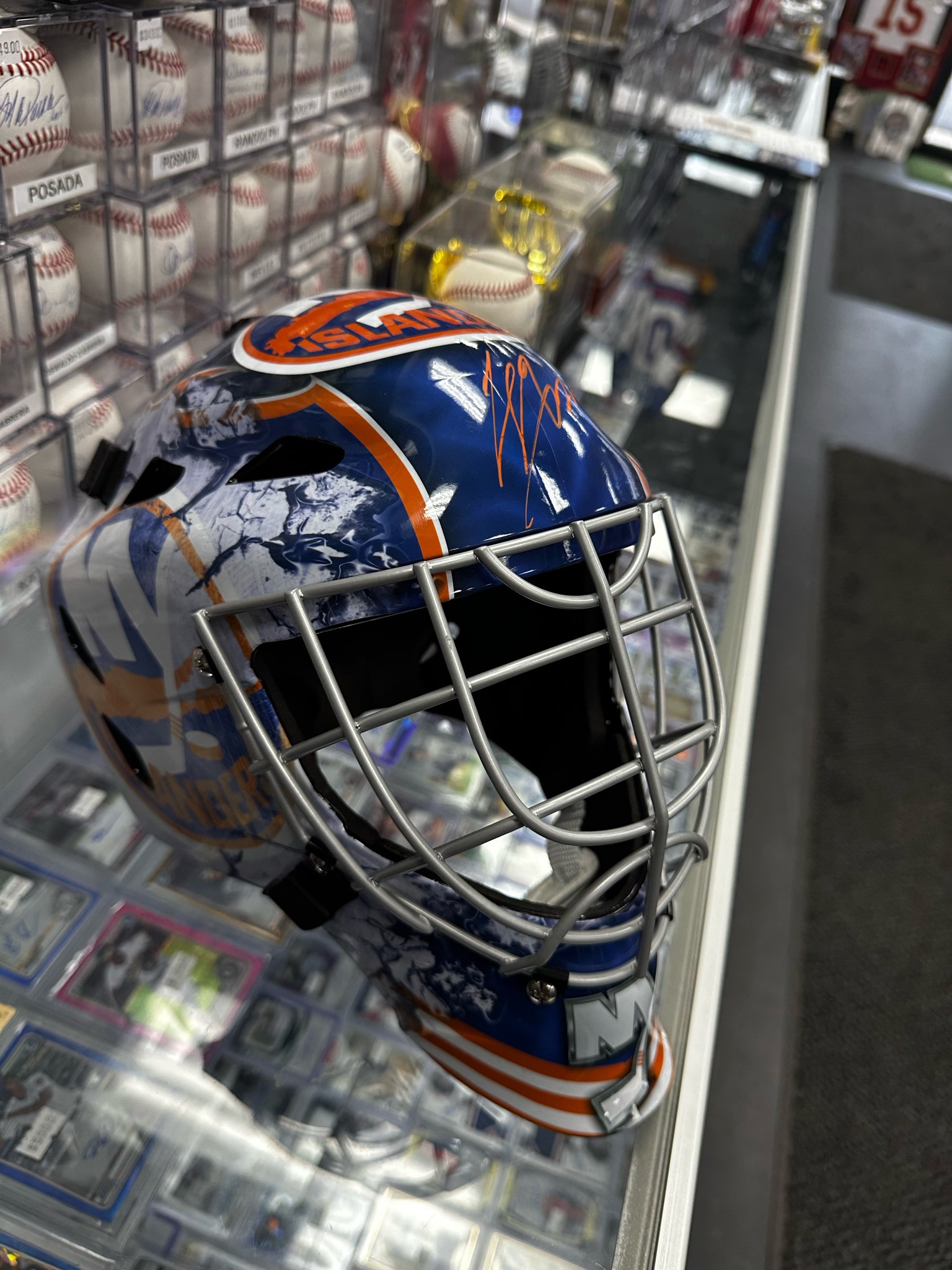 IIYA SOROKIN SIGNED ISLANDERS GOALIE MASK - BECKETT